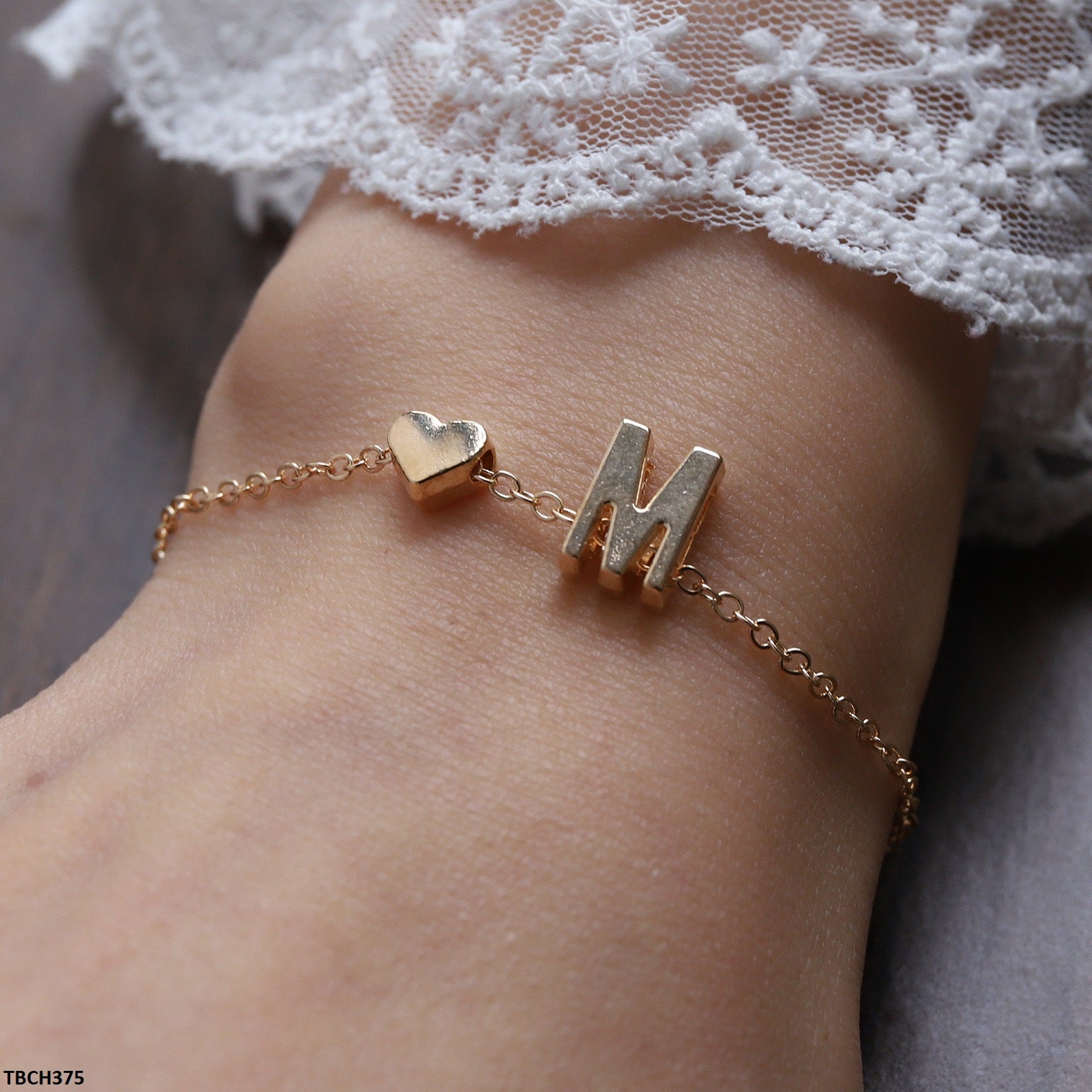 TBCH375 QWN Alphabet Heart  Bracelet - TBCH